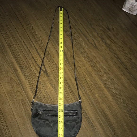 Authentic Coach purse - Picture 4 of 7